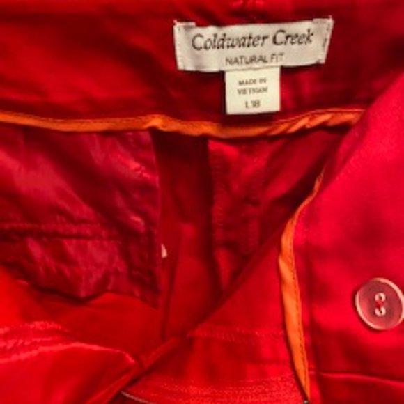 Red trousers - Picture 2 of 3